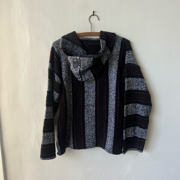 Vintage Black and White Drug Rug 90's Mexican Poncho Tapestry Sweatshirt - Picture 6 of 7